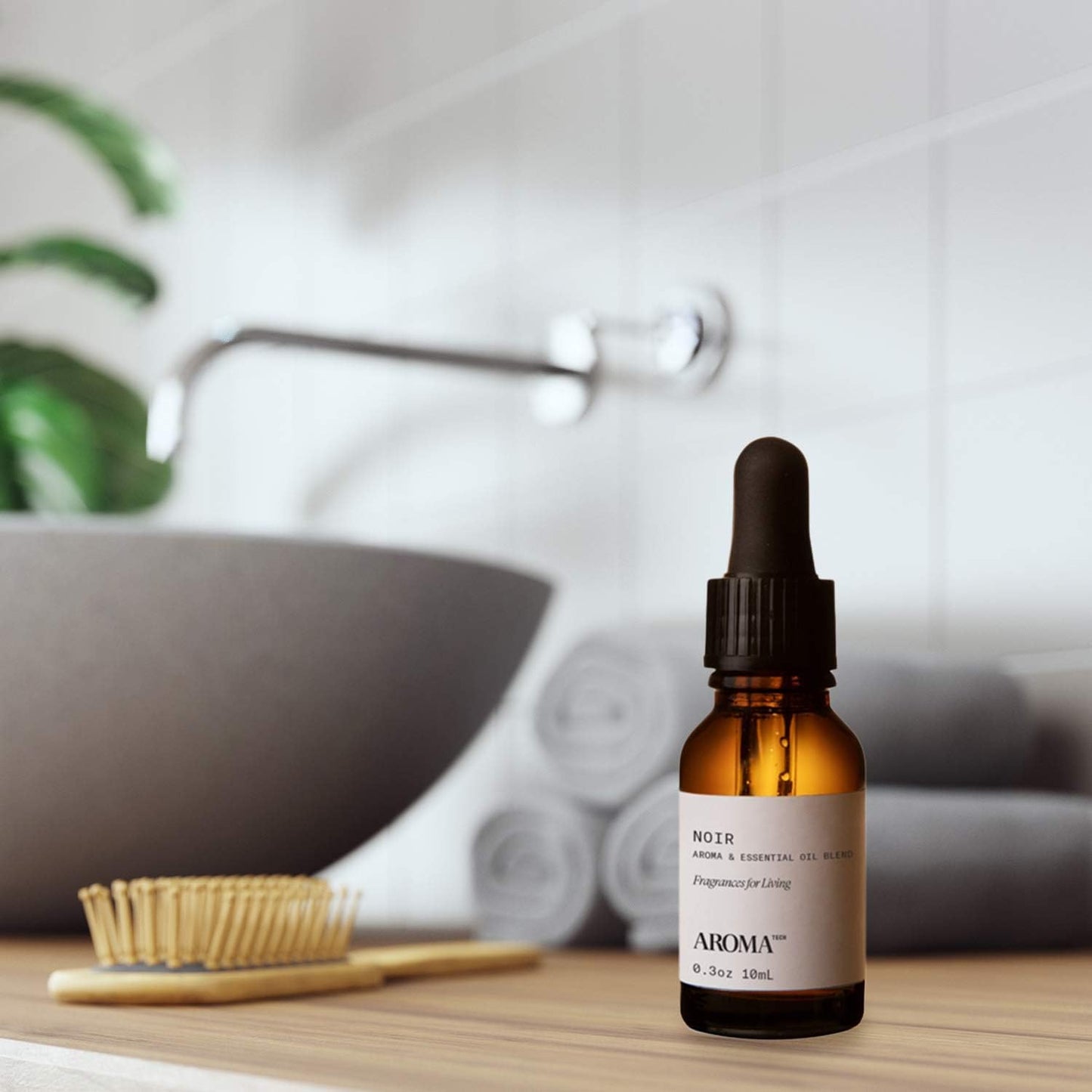 Noir Aromatech Noir Aroma Essential Oil Blend: Hotel Inspired Aromatherapy with for Ultrasonic Diffusers & Nebulizers - 0.3 fl oz, 10 mL