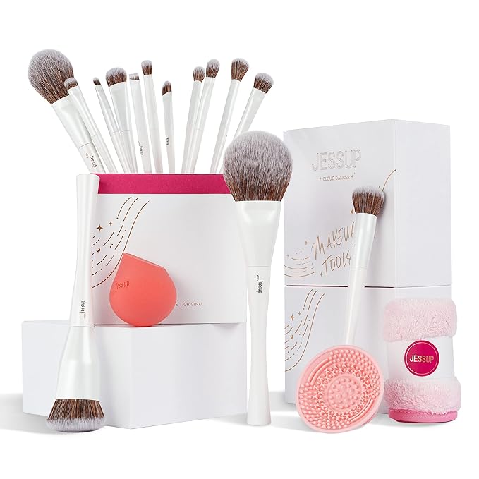 Makeup Brushes & Tools