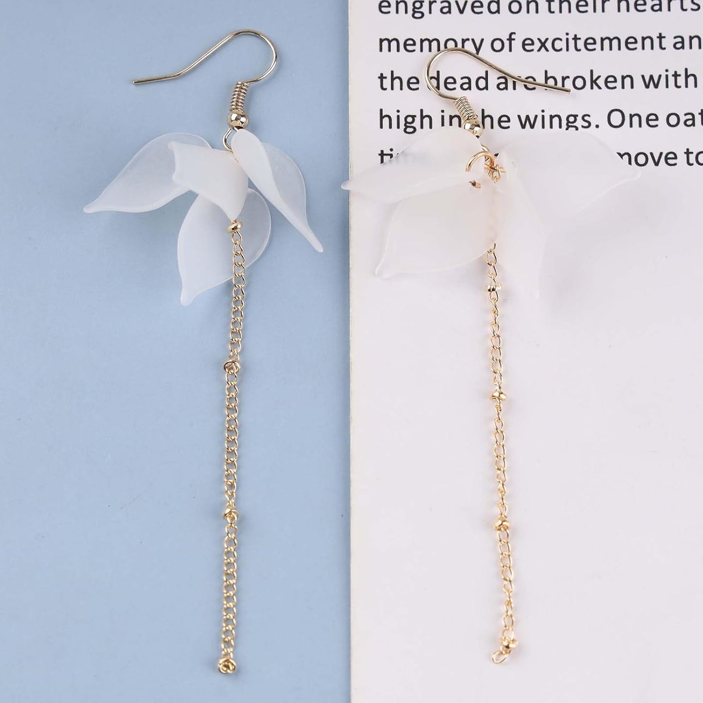 Vintage Acrylic Flower Petal Drop Earrings Gold Long Tassel Chain Earrings White Resin Flower Hook Earrings Wedding Flower Earrings Jewelry for Women