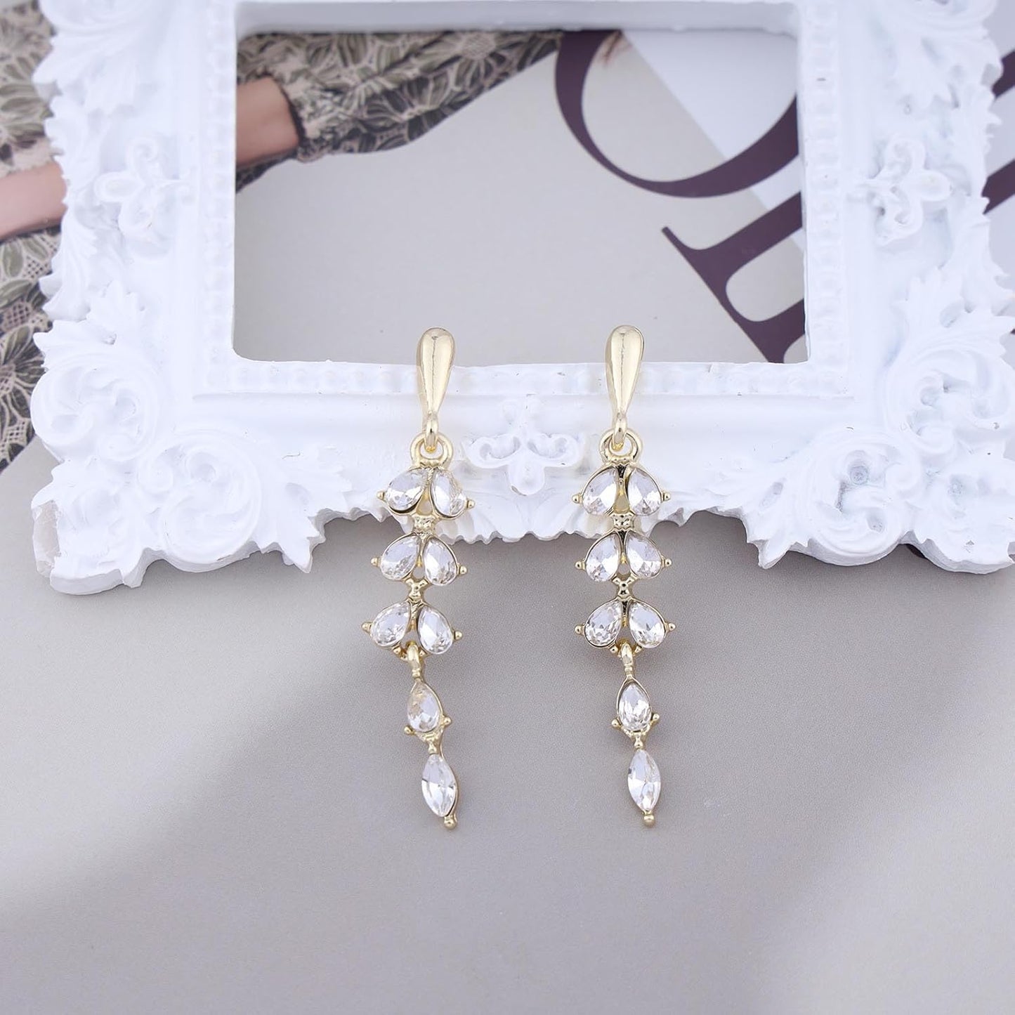 Vintage Crystal Drop Earrings Crystal Wedding Rhinestone Earrings Long Rhinestone Dangle Earrings Gold Cz Chain Tassel Earrings Jewelry for Women
