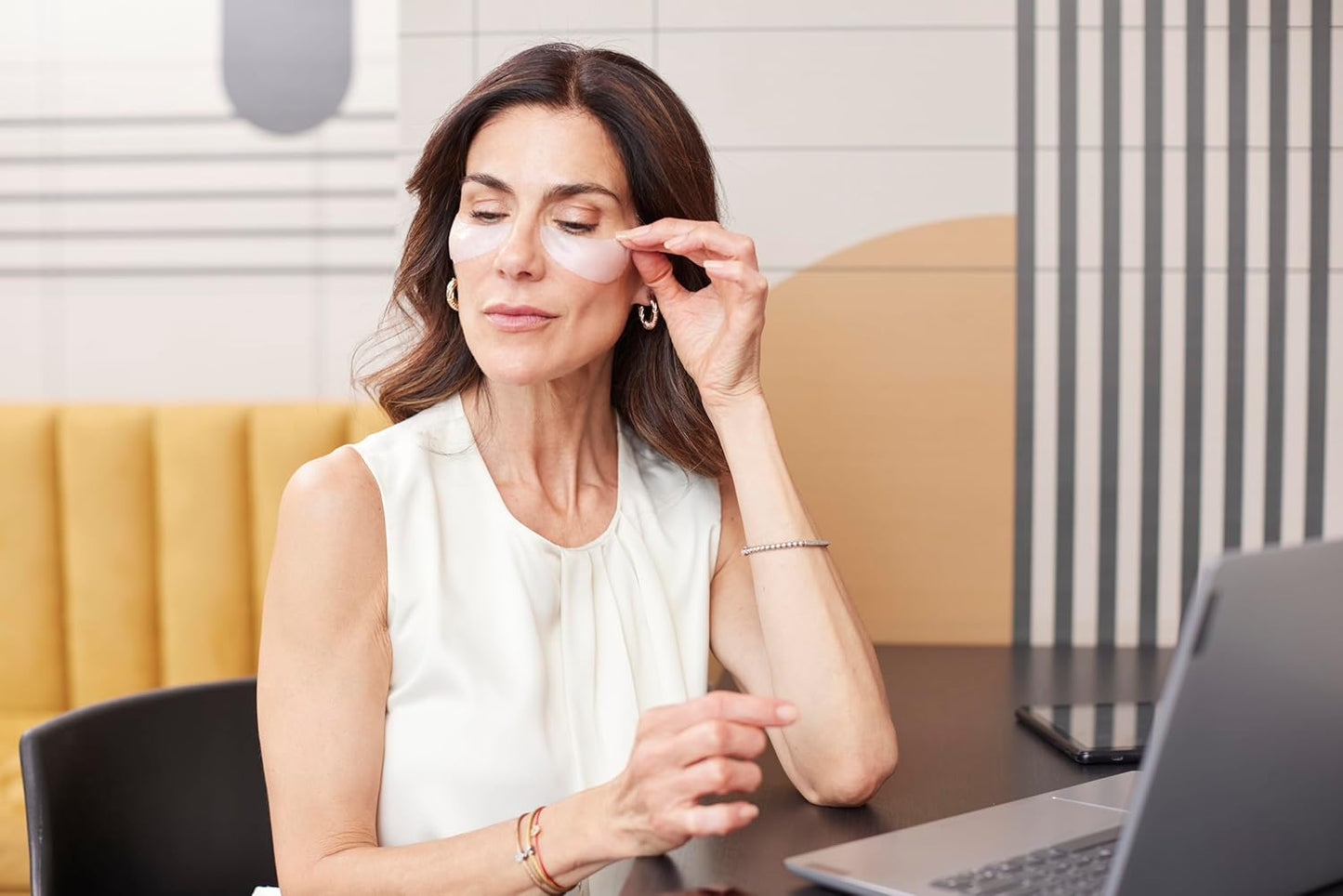 BioRepublic Lost Baggage Under Eye Emergency Repair Mask | Reduces Appearance of Lines, Bags, and Dark Circles Under Eyes | Organic Biocellulose Masks for Moisturization | Box of 10 (3)