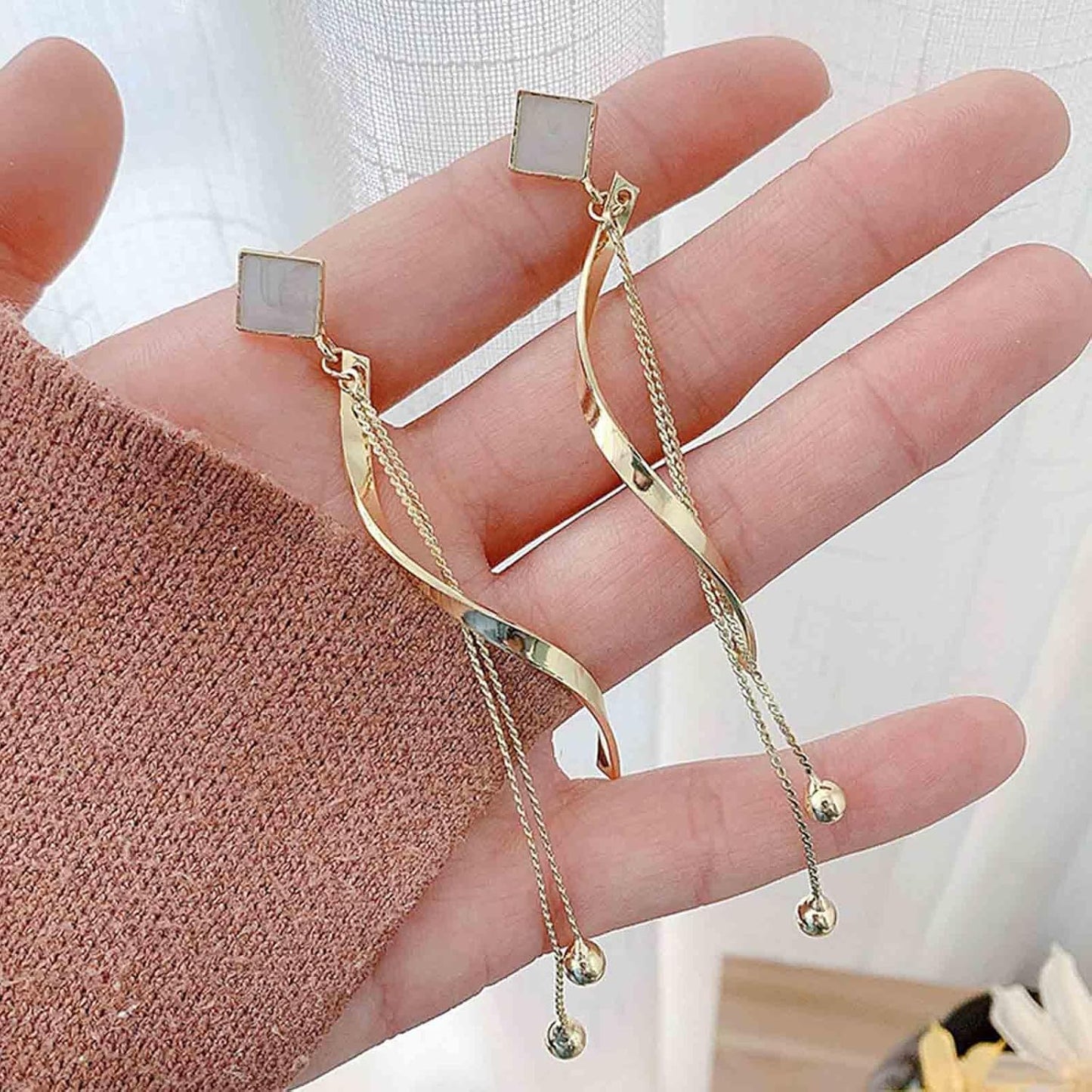 Boho Long Tassel Drop Dangle Earrings Square Studs Vintage Gold Spiral Bar Drop Earrings Long Bead Chain Dangle Earrings Statement Wedding Prom Tassel Earrings Jewelry for Women