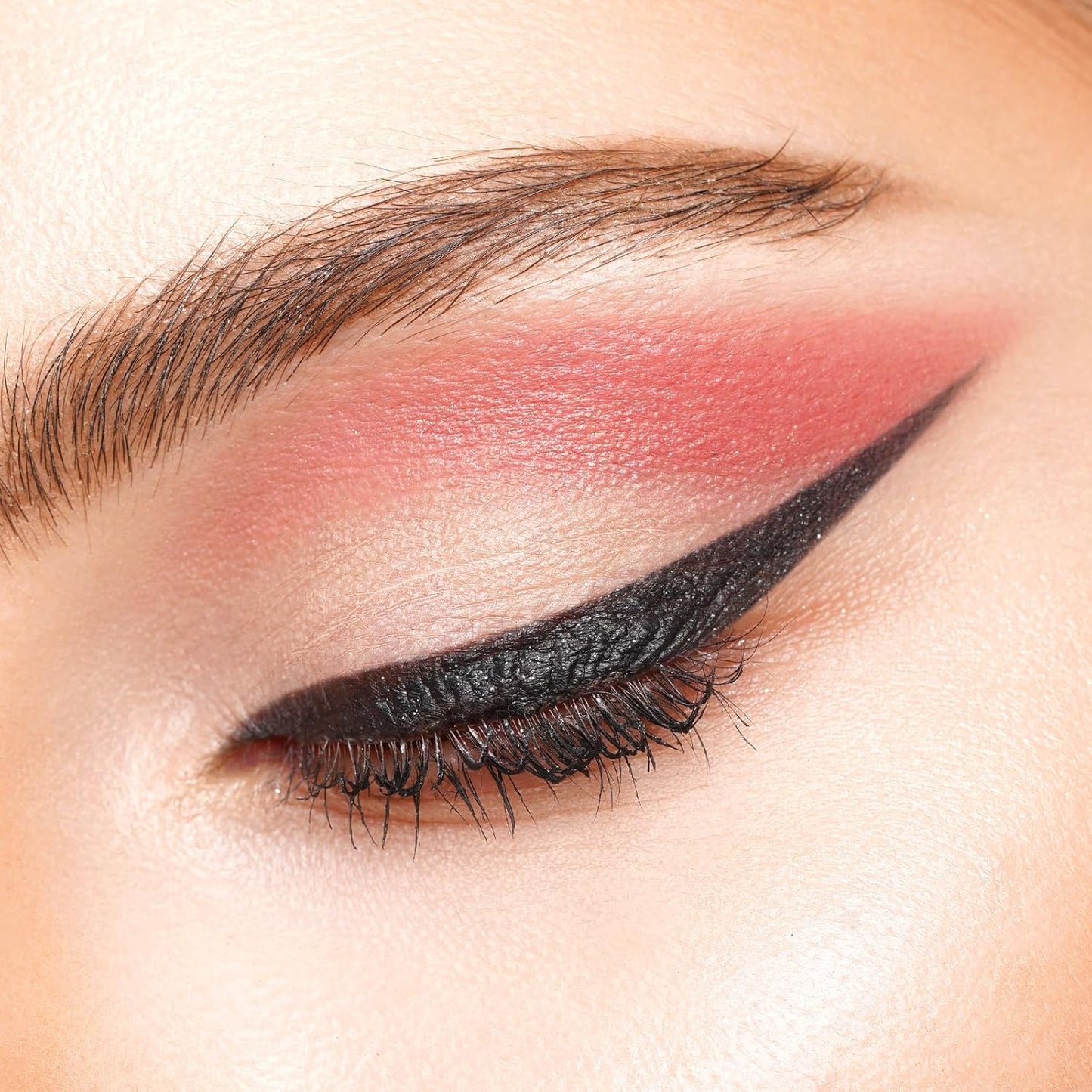 Oulac Matte Eyeshadow Red Liquid Eyeshadow Liquid Eyeliner| Available in 32 Colors Shimmer＆Metallic＆Matte Eyeshadows|One-Swipe Coverage Long Lasting & Blendable Eye Makeup, Vegan & Cruelty-Free SA08