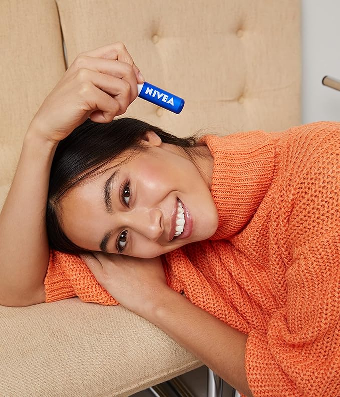 Nivea Essential Lip Care 4.8g