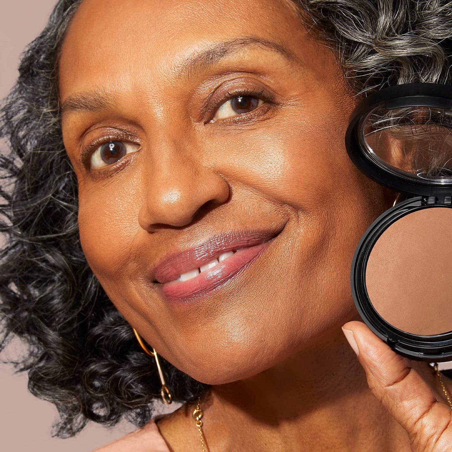 LAURA GELLER NEW YORK Baked Double Take Powder Foundation - Deep - Buildable Medium to Full Coverage - Matte Finish